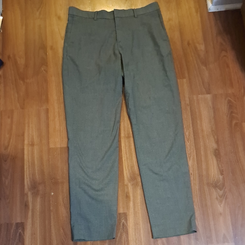 H&M Men's Olive Chinos